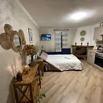 Maison d'hôtes Shardana House- Free Parking La Spezia