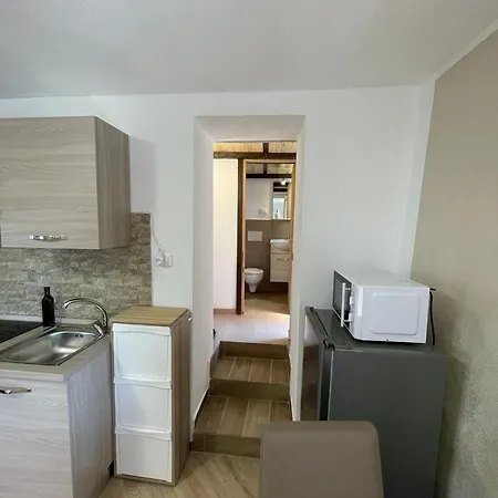 Shardana House- Free Parking Guest house *