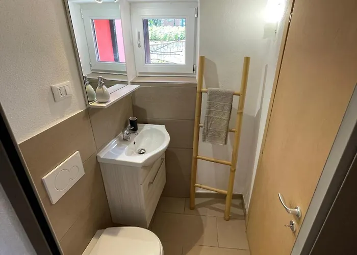 Shardana House- Free Parking Guest house