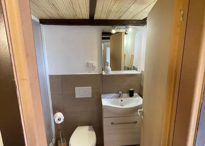 Guest house Shardana House- Free Parking 3*