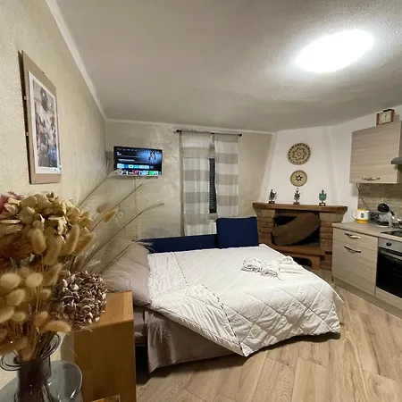 Shardana House- Free Parking La Spezia